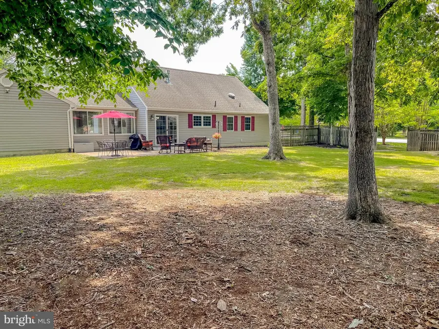 207 Persimmon Ct, La Plata, MD 20646 - #2