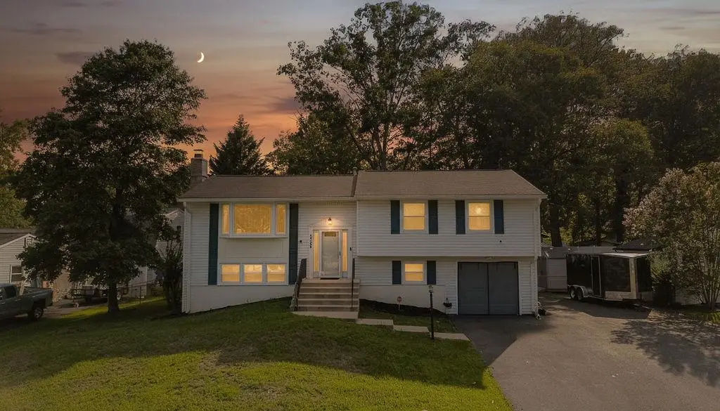 2308 Pinefield Rd, Waldorf, MD 20601 - #1