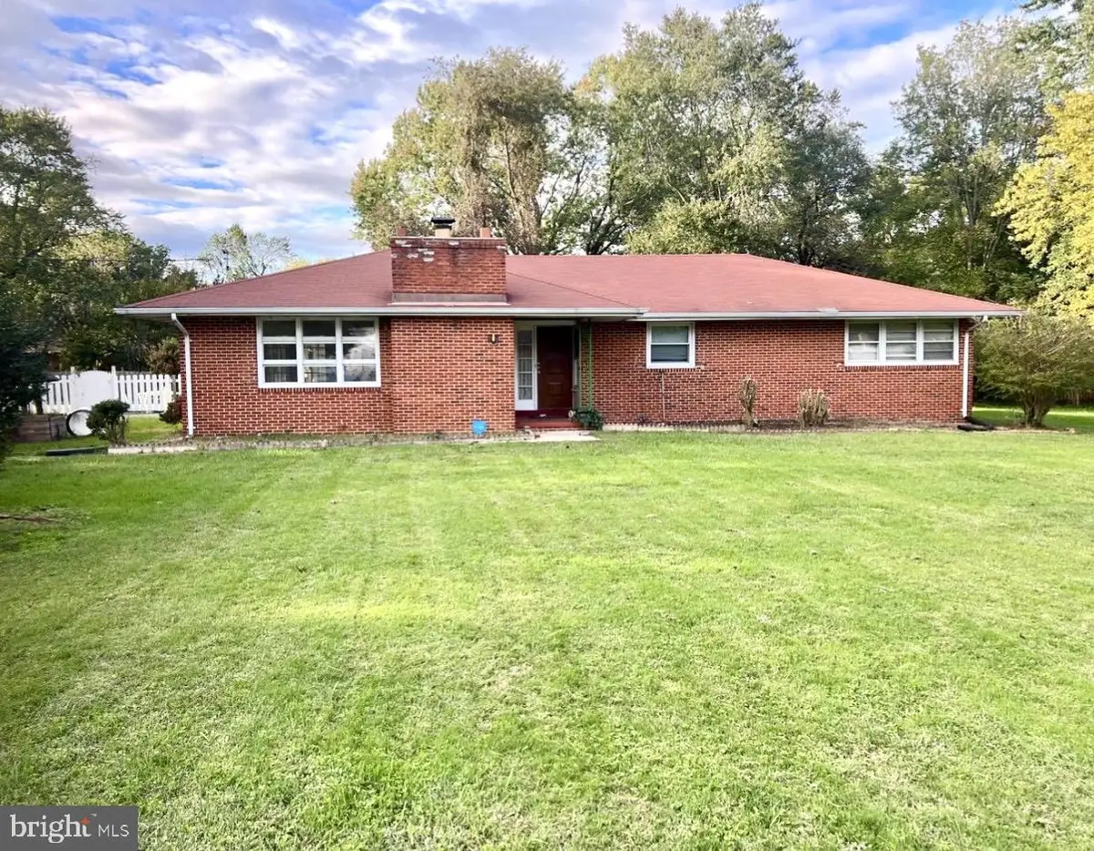 12846 Owens Dr, Waldorf, MD 20602 - #1