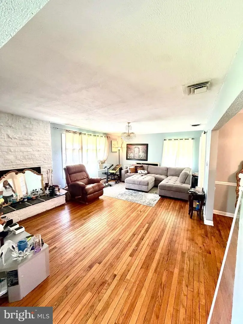 12846 Owens Dr, Waldorf, MD 20602 - #2