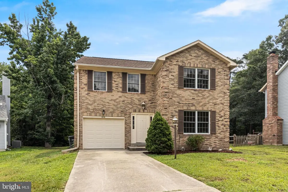 6015 Harbor Seal Ct, Waldorf, MD 20603 - #1