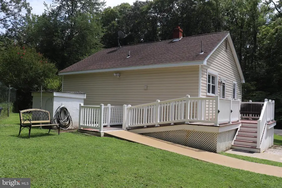 2210 Sandy Point Rd, Nanjemoy, MD 20662 - #2
