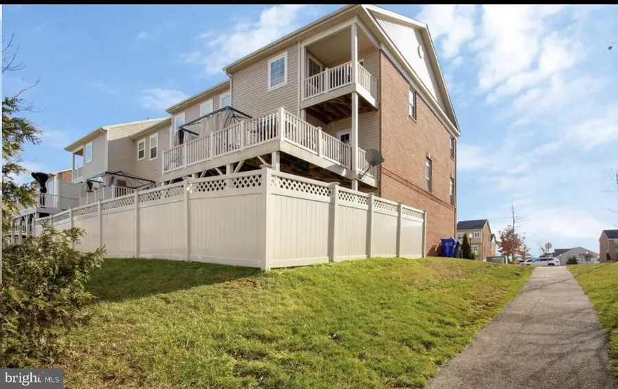 11472 Stockport Pl, White Plains, MD 20695 - #2