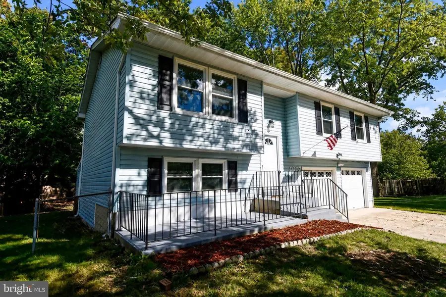 1002 Campus Ct, Waldorf, MD 20602 - #2