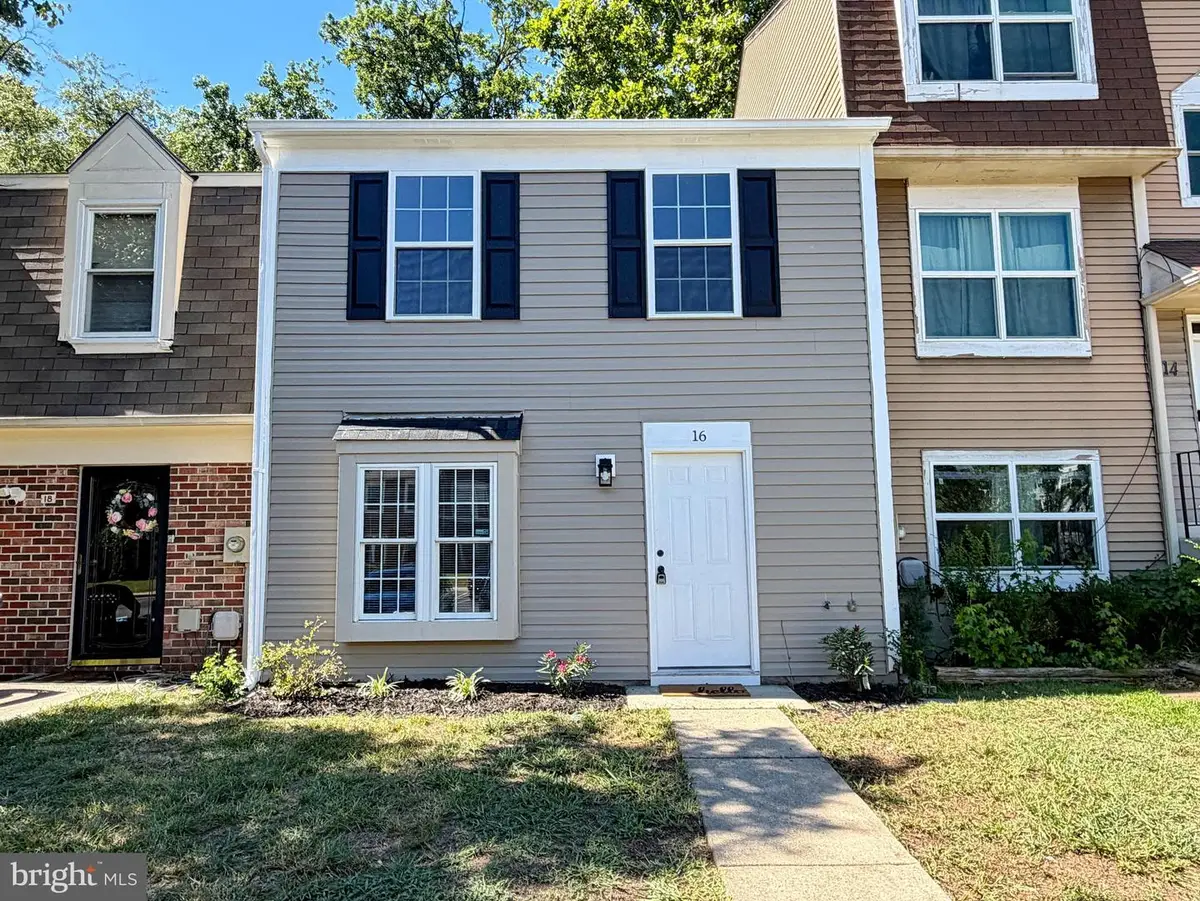 16 Chinaberry Ln, Indian Head, MD 20640 - #1