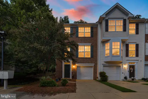 8290 Knighthood Pl, WHITE PLAINS, MD 20695