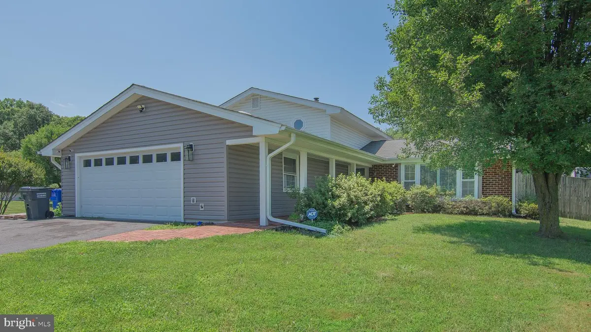 2430 Pinefield Rd, Waldorf, MD 20601 - #1