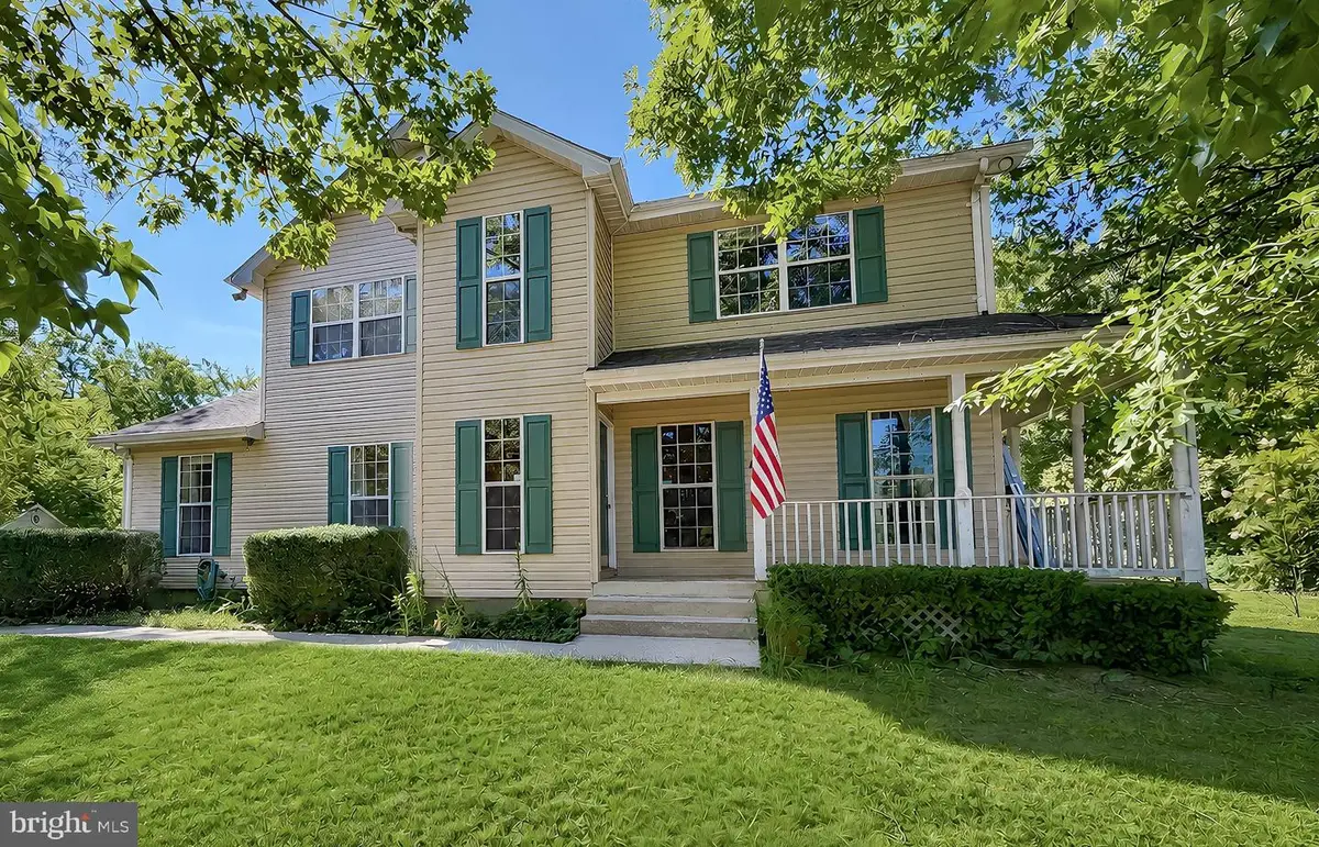 6570 Horseshoe Dr, La Plata, MD 20646 - #1