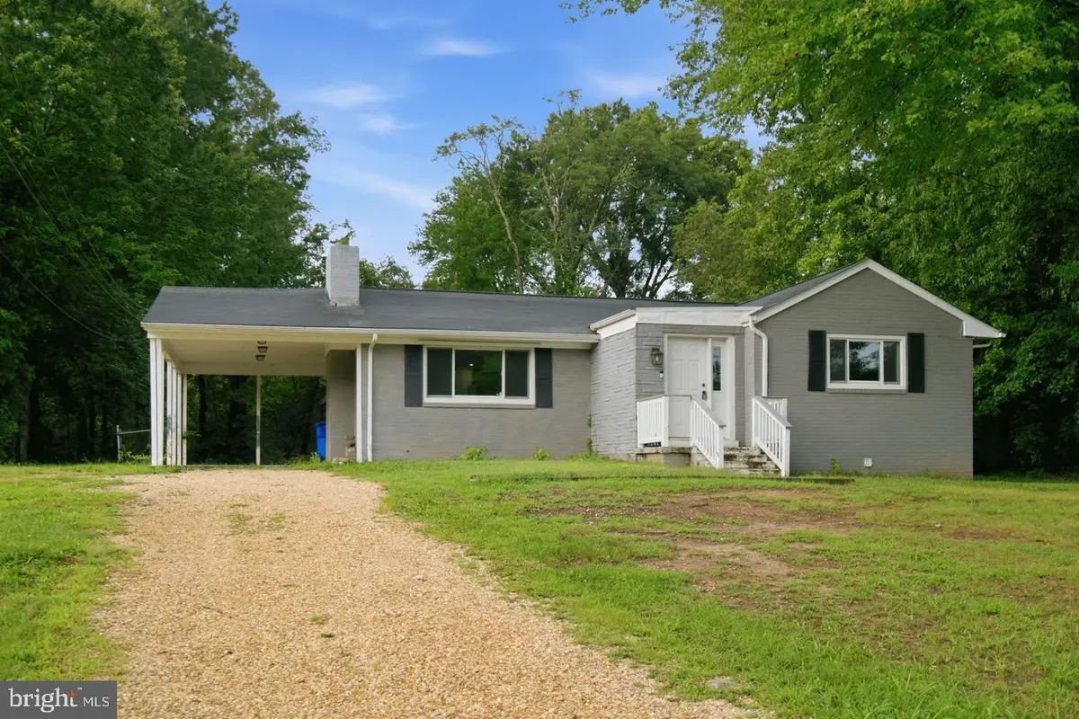 5281 Red Hill Dr, Indian Head, MD 20640 - #1