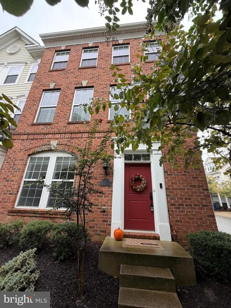 29 Steeplechase Dr, La Plata, MD 20646 - #1