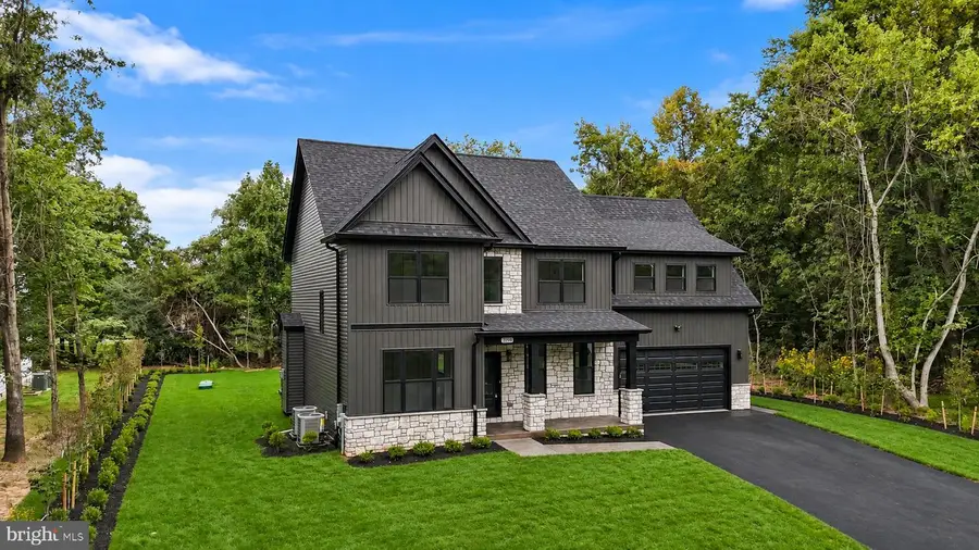 12119 Riverview Dr, Newburg, MD 20664 - #2