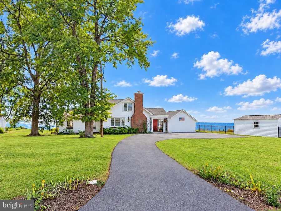 15111 Potomac River Dr, Cobb Island, MD 20625 - #2