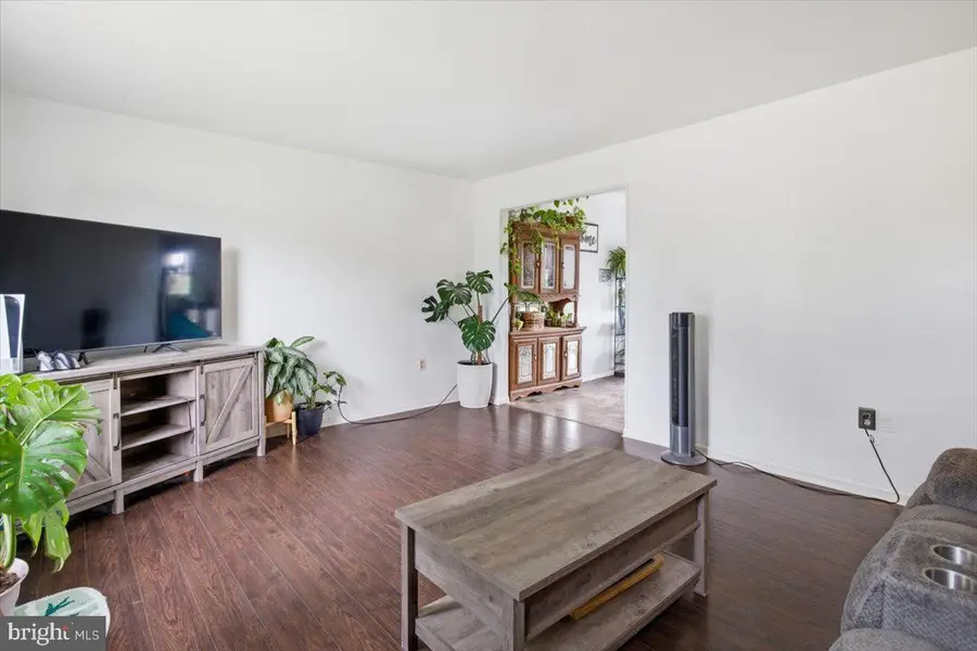 15421 Oakland Rd, Goldsboro, MD 21636 - #2