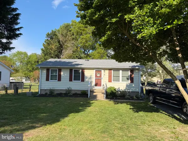 4 Maple Ave, RIDGELY, MD 21660