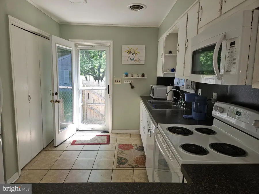 8140 Haven St, Denton, MD 21629 - #2