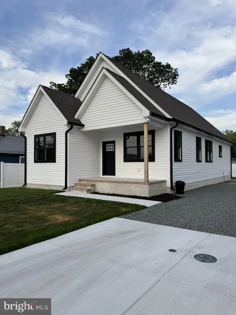 110 N School St, Greensboro, MD 21639 - #1