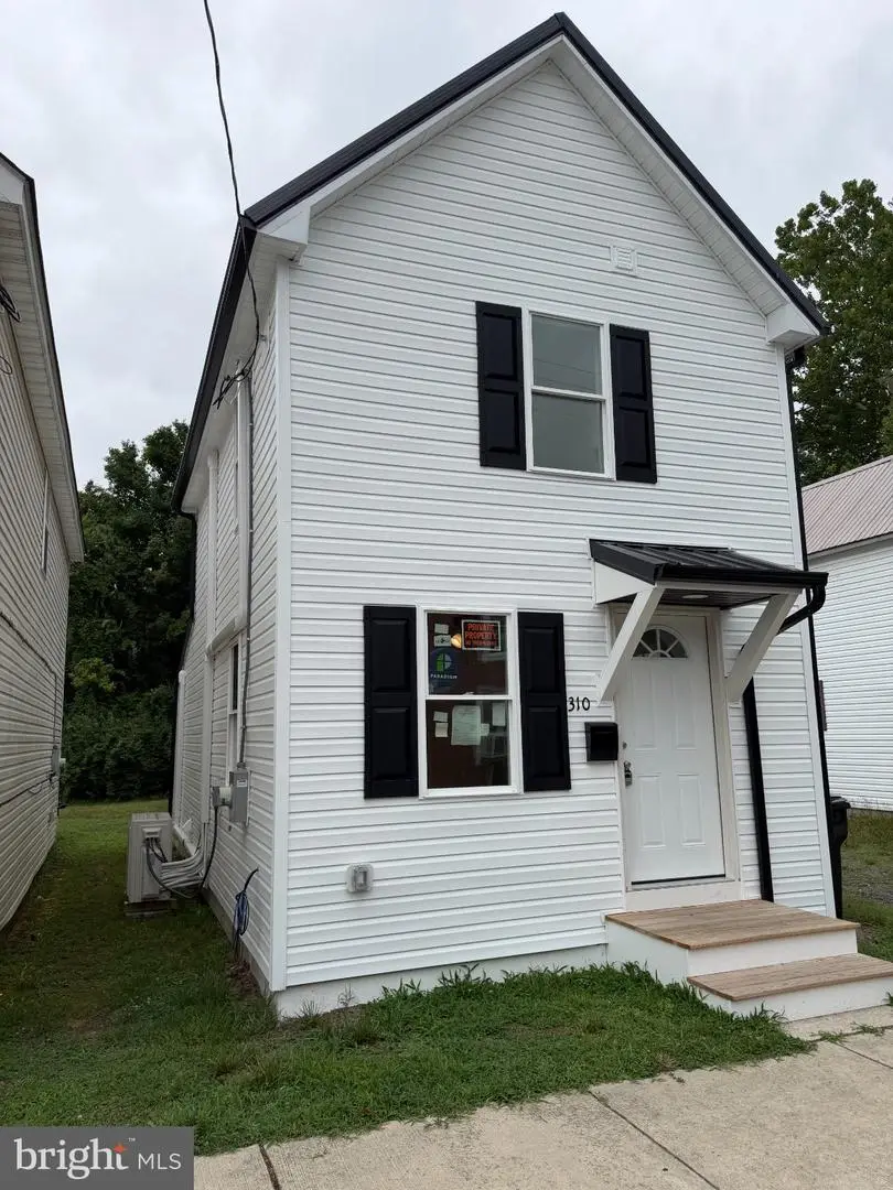 310 Park Ave, Federalsburg, MD 21632 - #1