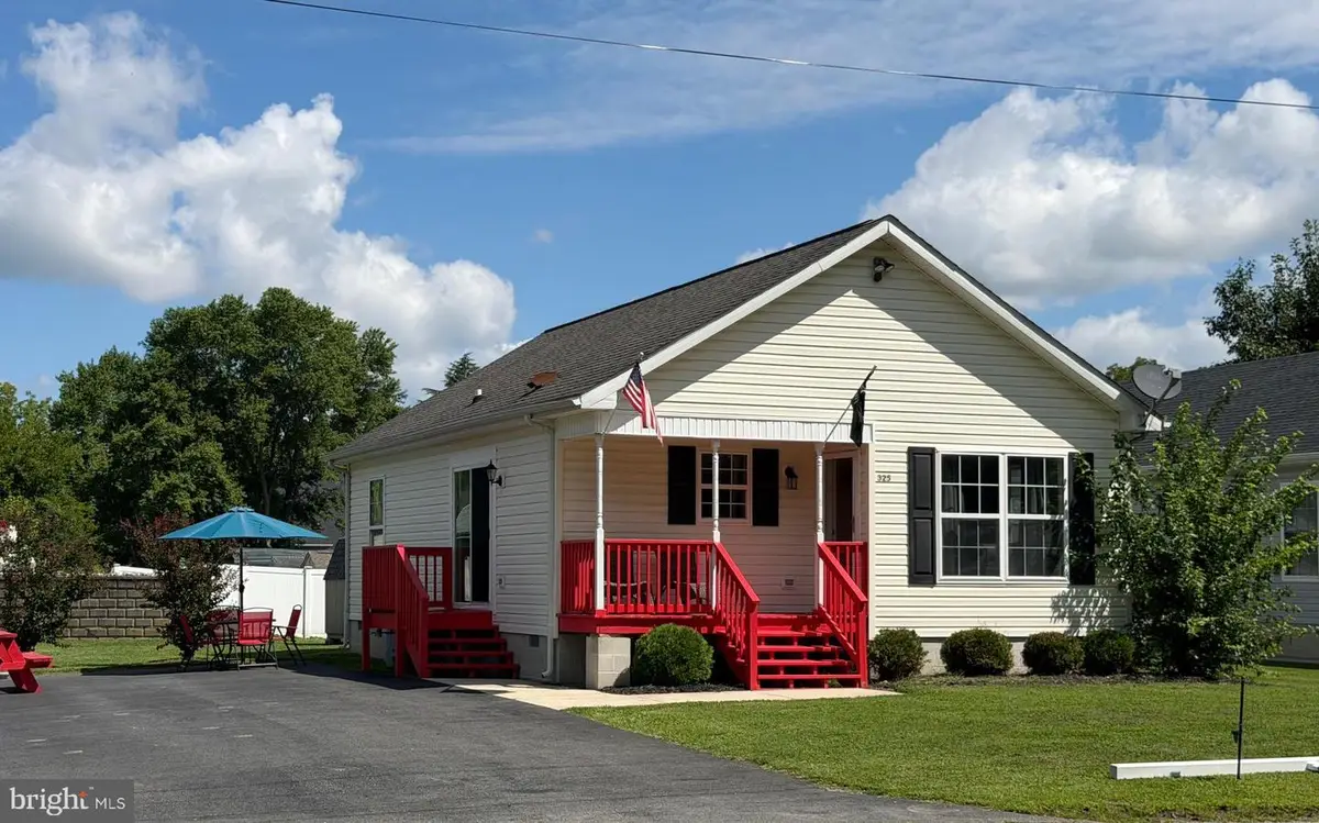 325 Carter Ave, Denton, MD 21629 - #1
