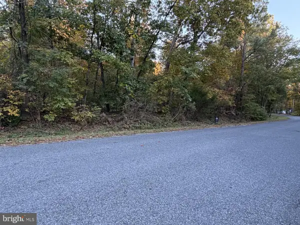 Woods Dr, DENTON, MD 21629