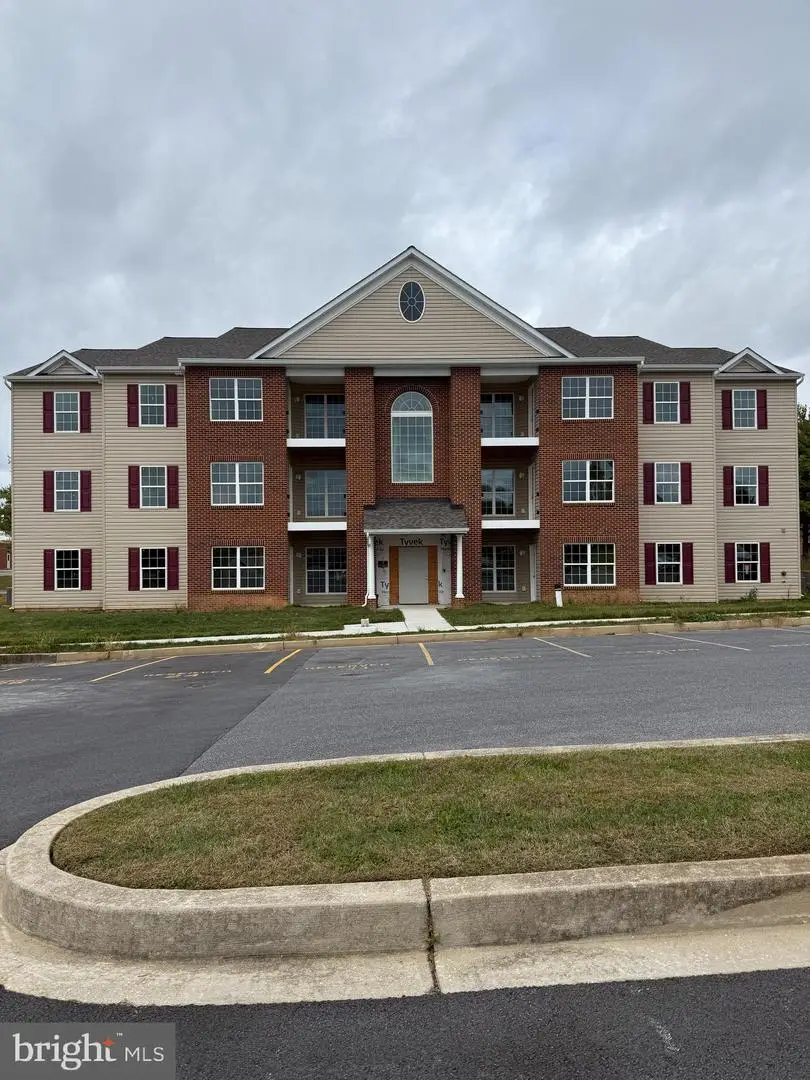 820 Wembley Drive #1a, Hampstead, MD 21074 - Image #1