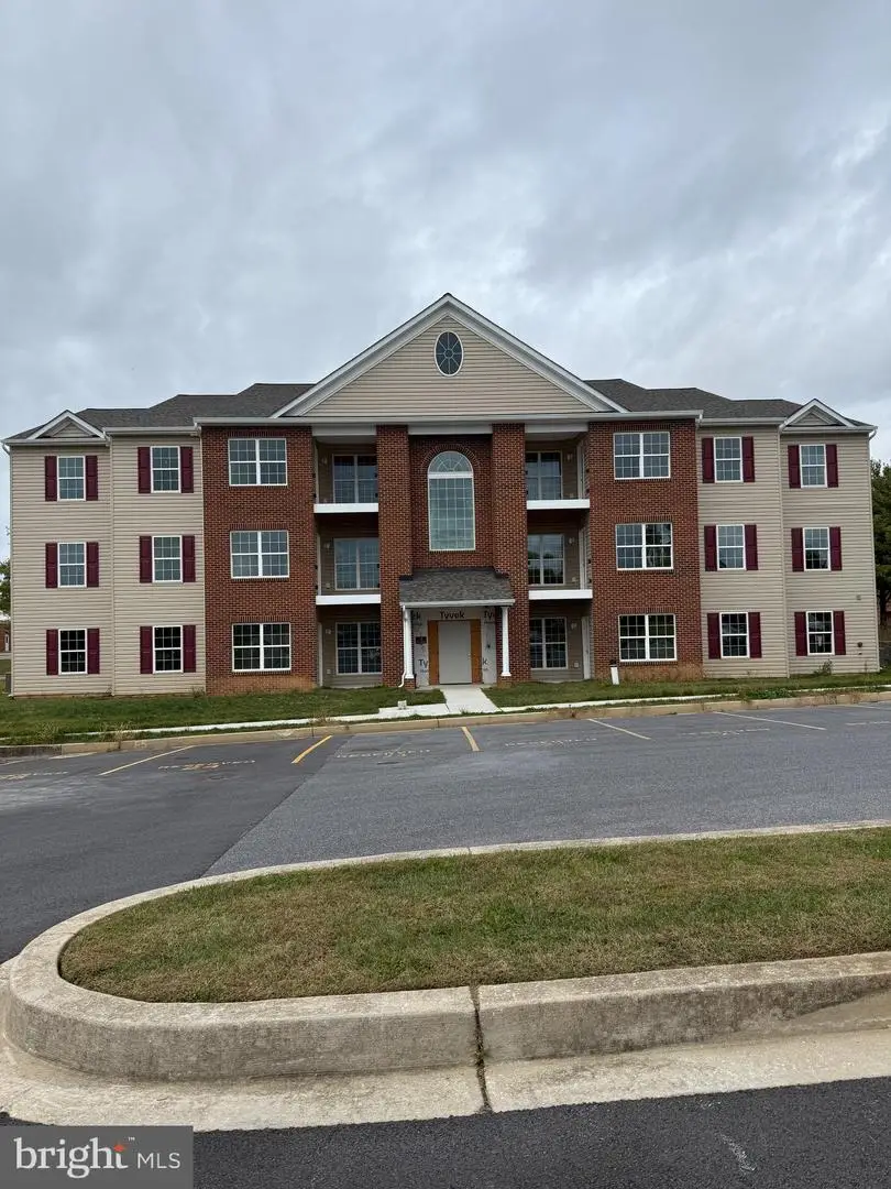 820 Wembley Drive #1d, Hampstead, MD 21074 - Image #1