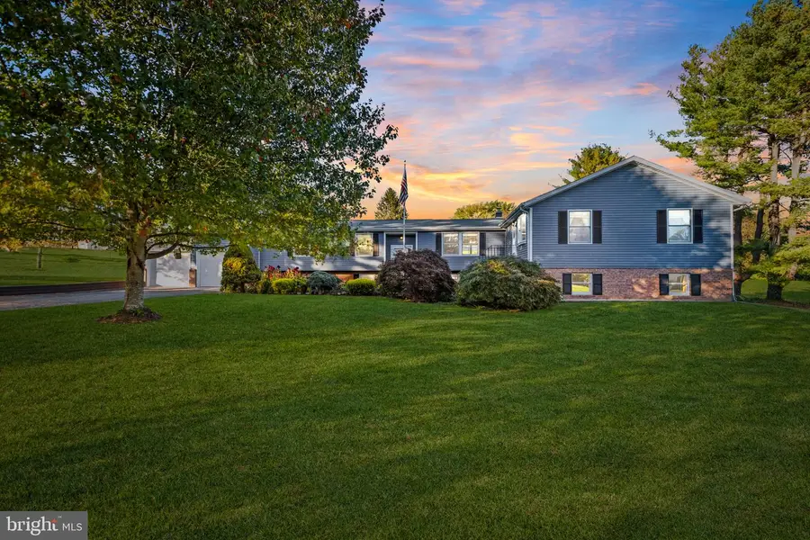 3402 Blueberry Ln, Reisterstown, MD 21136 - Image #2