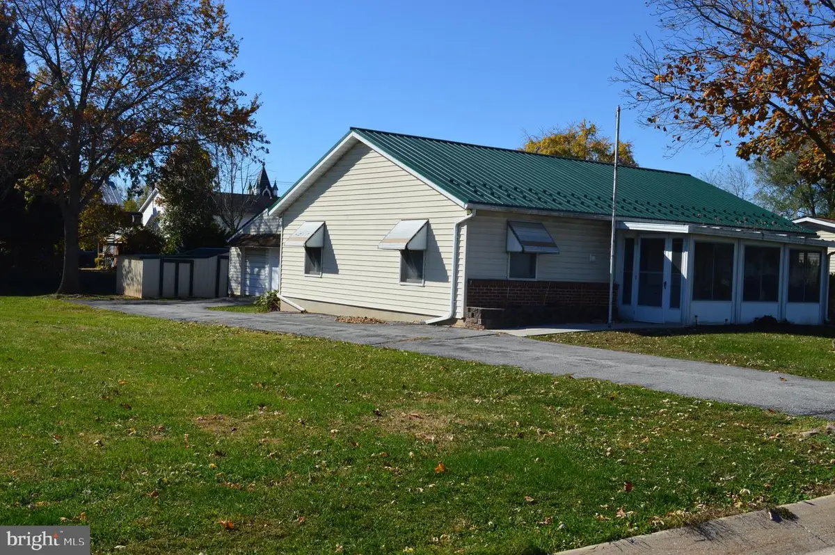 41 Westview Dr, Taneytown, MD 21787 - Image #1