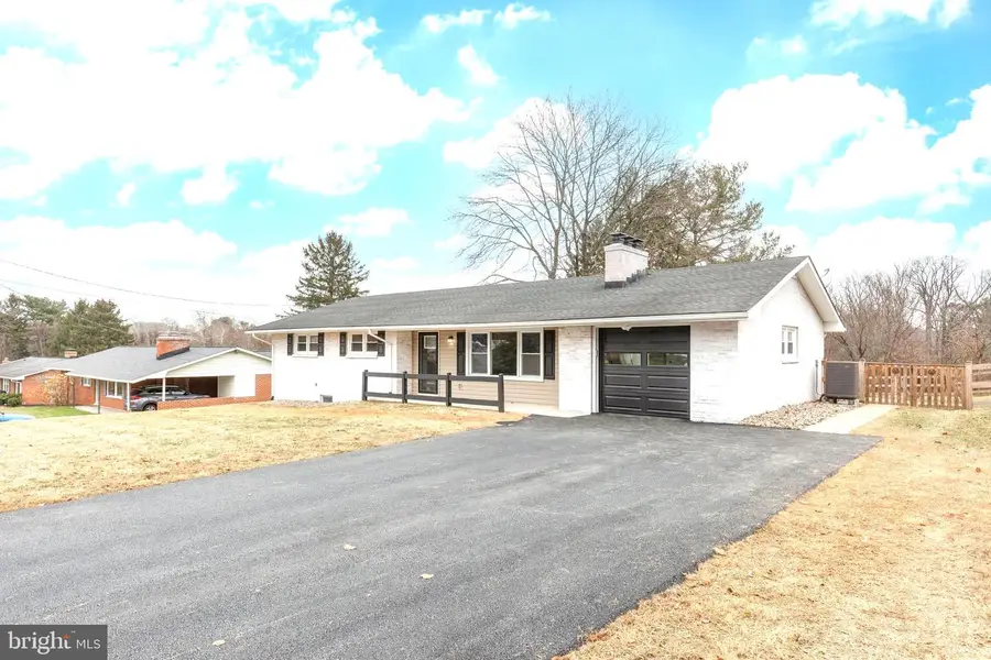 819 Fairfield Ave, Westminster, MD 21157 - Image #2