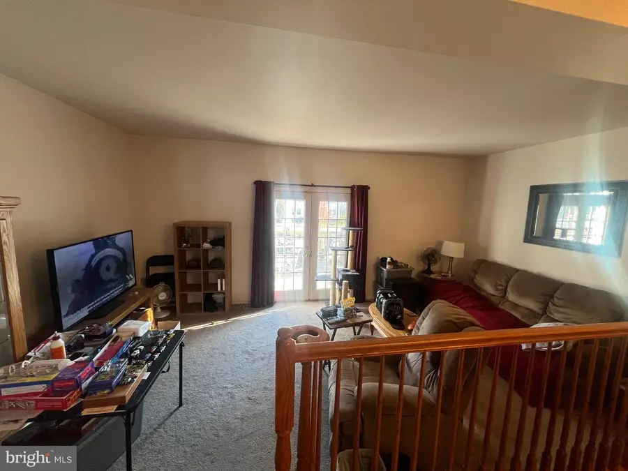 4302 Sycamore Dr, Hampstead, MD 21074 - Image #3