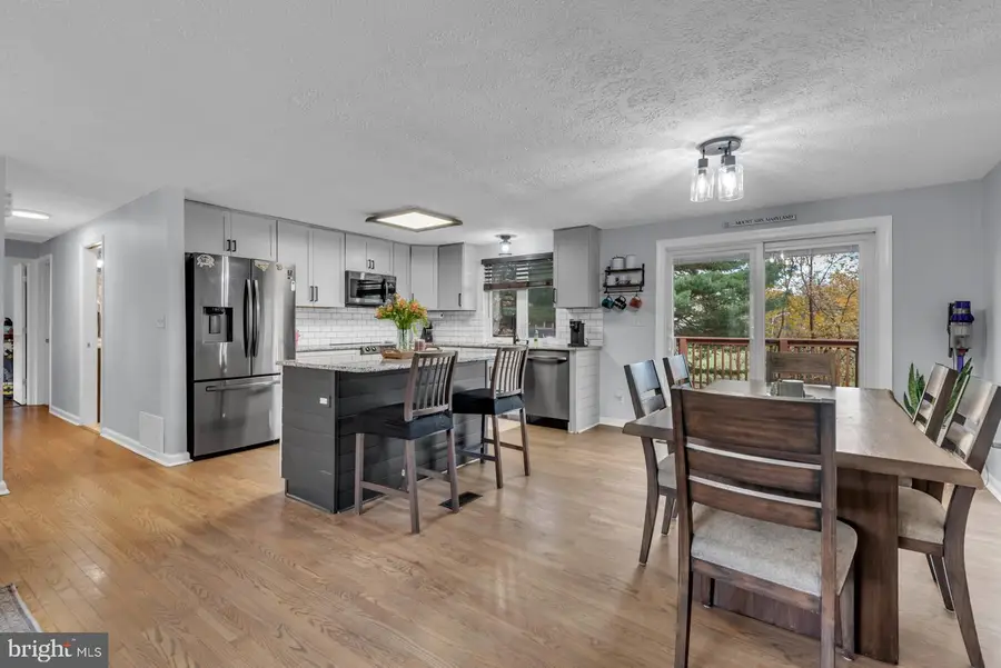 319 Violet Ct, Mount Airy, MD 21771 - Image #2