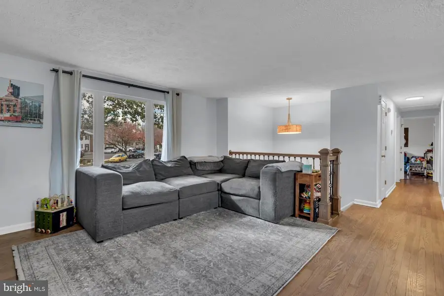 319 Violet Ct, Mount Airy, MD 21771 - Image #3