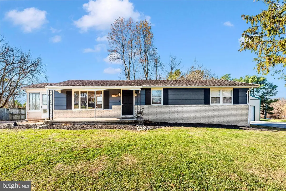 4706 Warner Dr, Manchester, MD 21102 - Image #1