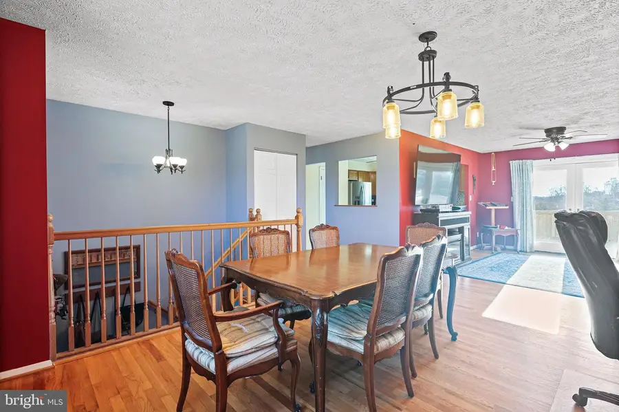 601 Sherry Dr, Sykesville, MD 21784 - Image #3