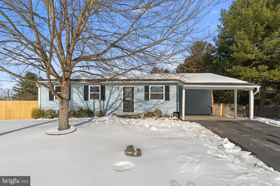 742 Holliday Ln, Westminster, MD 21157 - #2