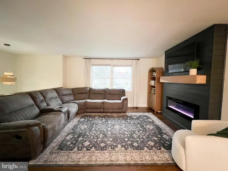 107 Brookview Ct, Westminster, MD 21157 - Image #2