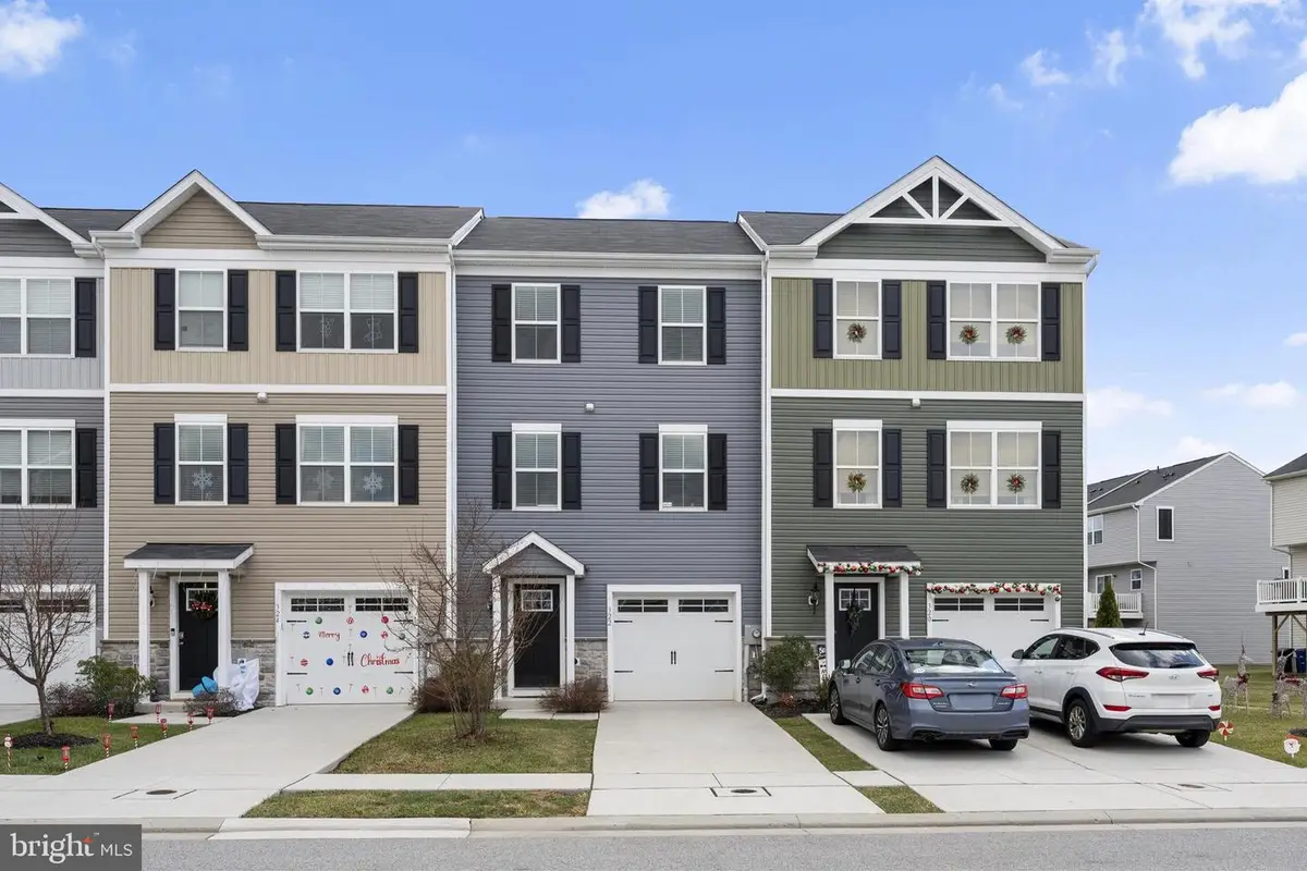 322 Crimson Ave, Taneytown, MD 21787 - Image #1