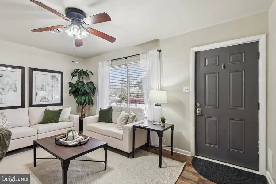 827 Johahn Dr, Westminster, MD 21158 - Image #3