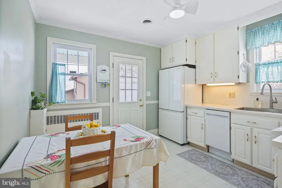 1023 Grandview Ave, Sykesville, MD 21784 - #2