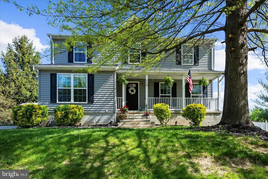 754 Mulligan Ln, Westminster, MD 21158 - Image #2