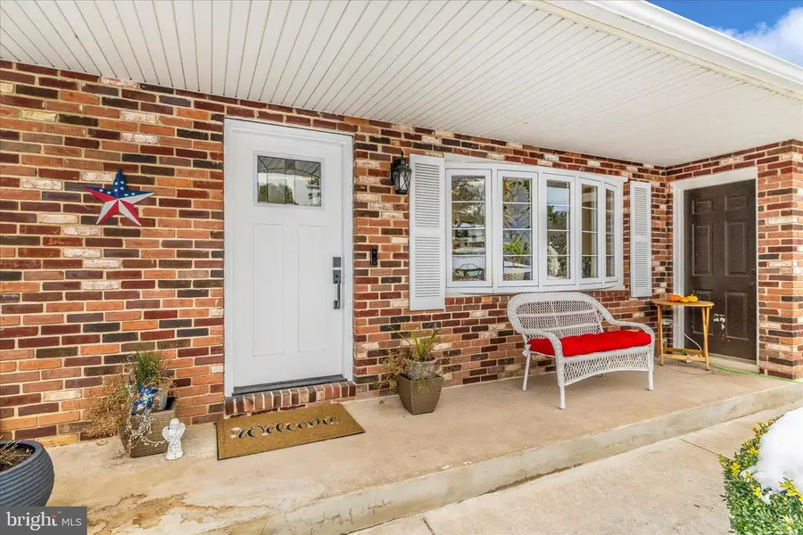 5313 Pommel Dr, Mount Airy, MD 21771 - Image #2