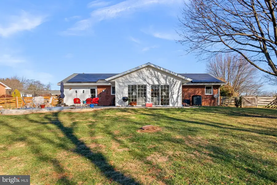 319 Wayne Ave, Westminster, MD 21157 - Image #3