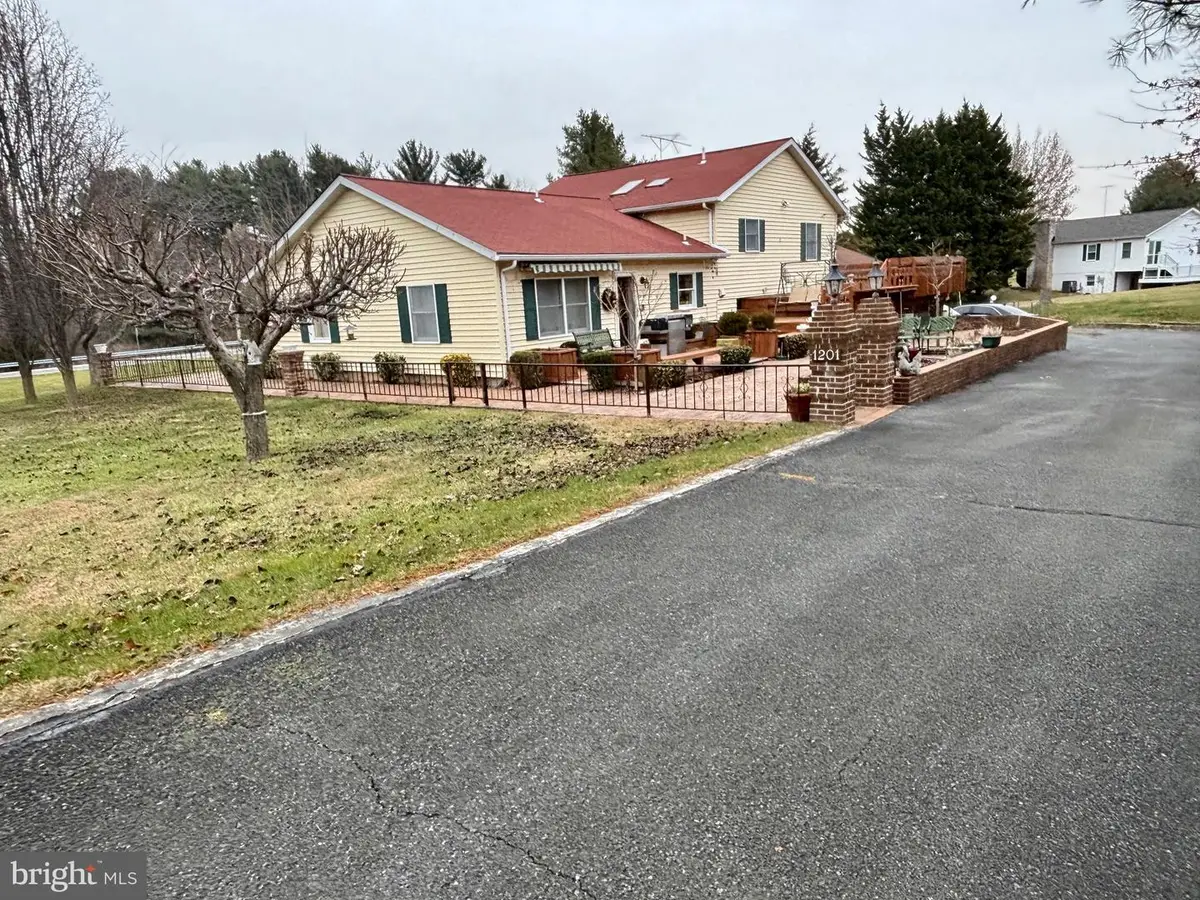 1201 Uniontown Rd, Westminster, MD 21158 - Image #1