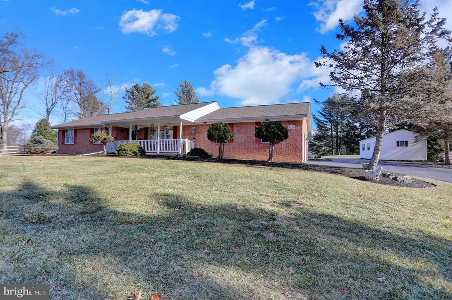 1209 Woodland Ct, Hampstead, MD 21074 - Image #3