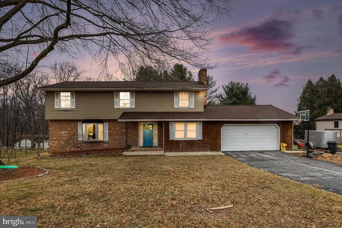 708 Scotsdale Rd, Westminster, MD 21157 - Image #1