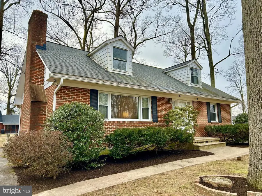 913 Putman Rd, Sykesville, MD 21784 - #2