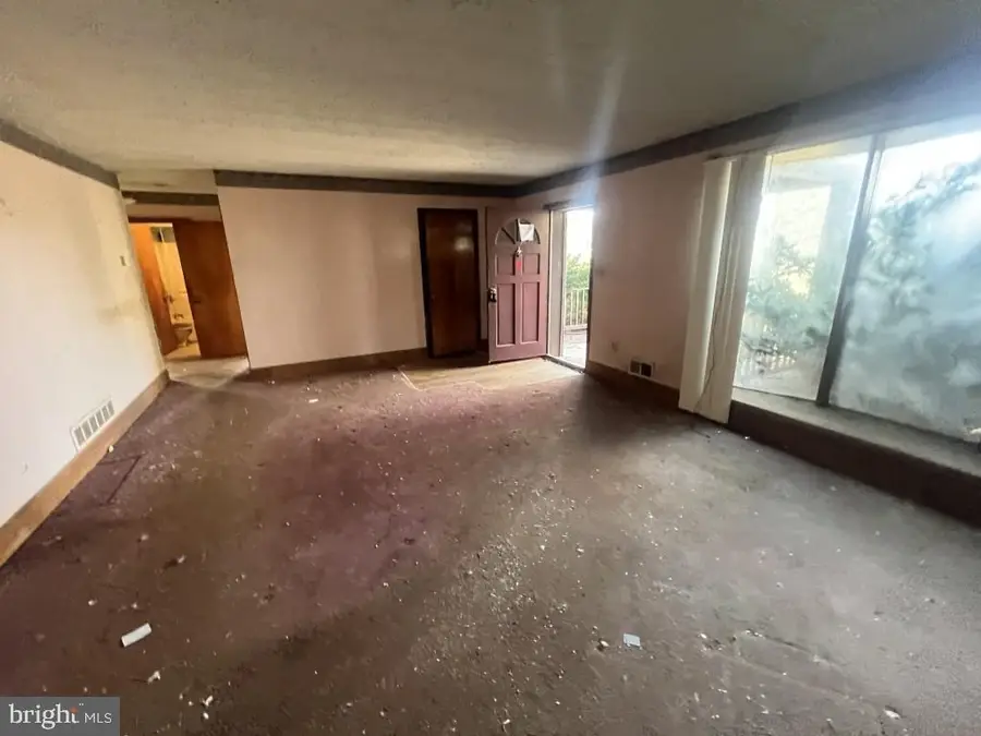 35 Houck Rd, Westminster, MD 21157 - #2