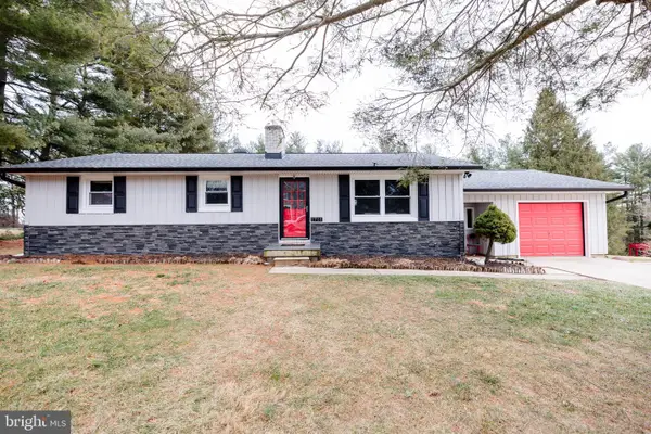 1711 Kempfield Dr, HAMPSTEAD, MD 21074