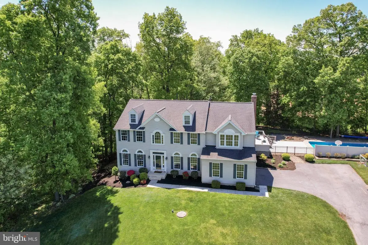 202 Almar Dr, Hampstead, MD 21074 - #1