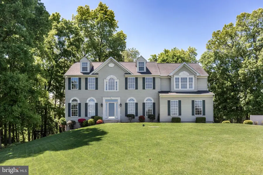 202 Almar Dr, Hampstead, MD 21074 - #2