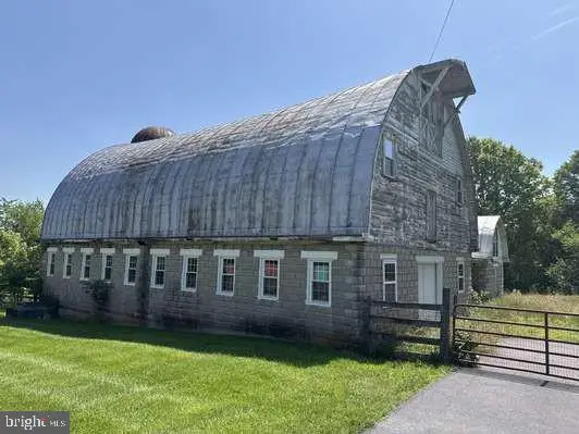 8212 Sixes Bridge Rd, Detour, MD 21757 - Image #2